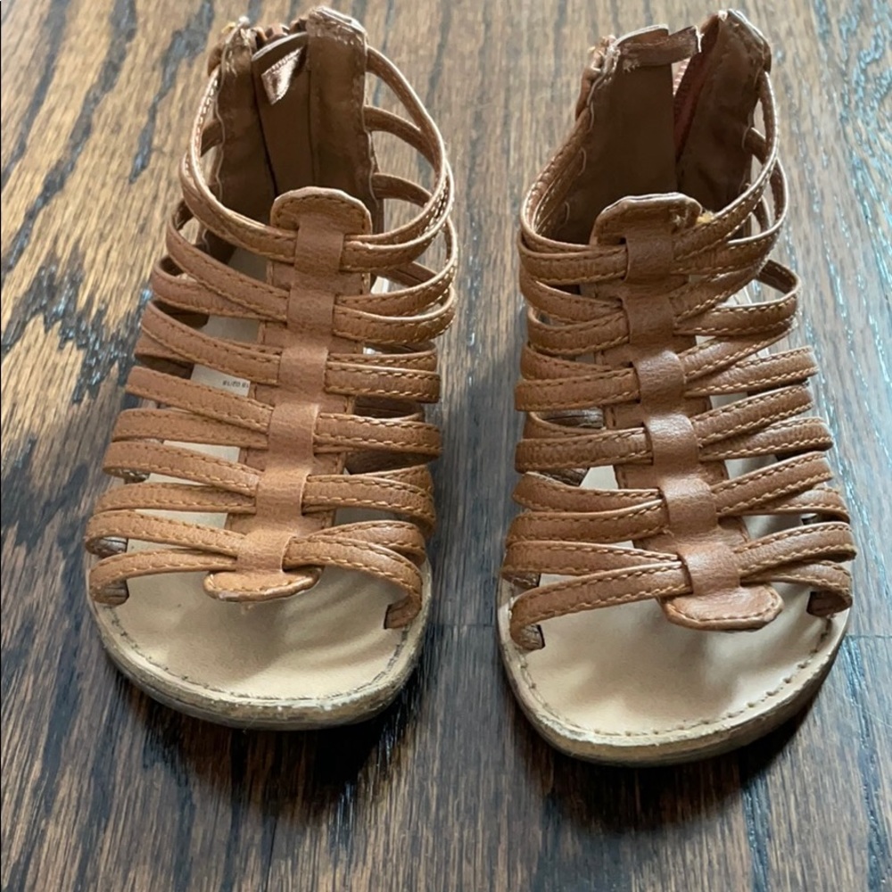 Girl shoes